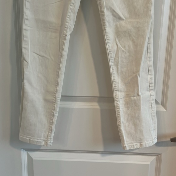 LOFT Women's Straight Leg Modern Cuffed Crop Cream Jeans 24/00 - Picture 4 of 8